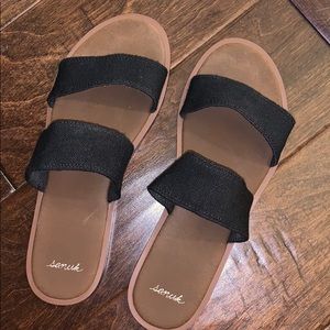 Sanuk sandals